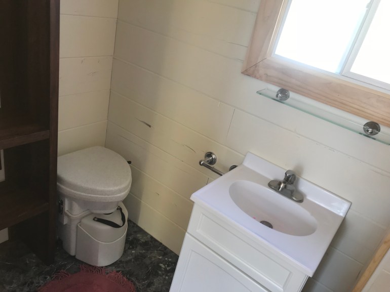 27526E05-F5BB-45C7-BEF2-E7EC2EDA640B